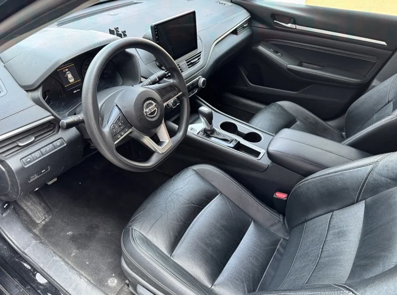 日产天籁 驾驶室