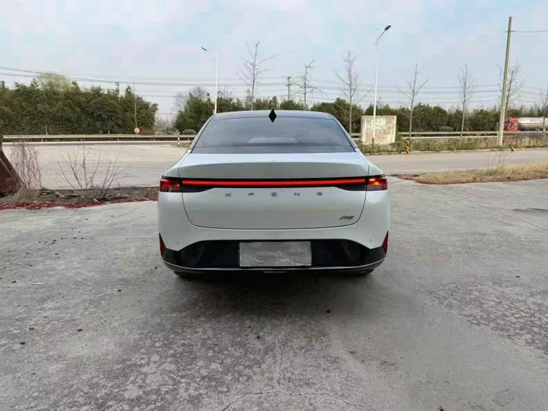 小鹏汽车P5 驾驶室