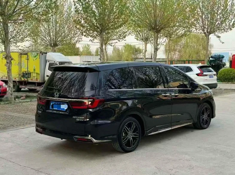 本田奥德赛 内饰前排