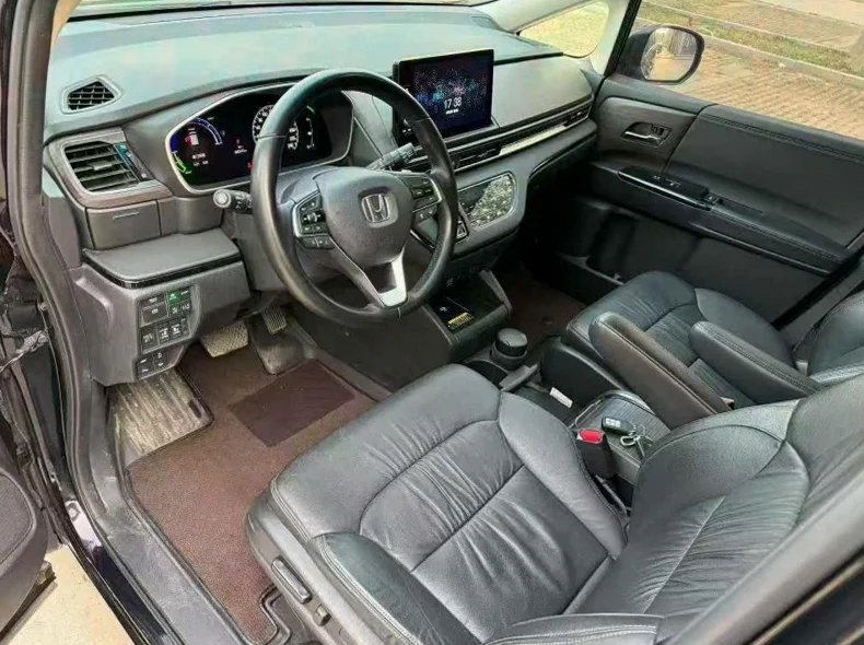 本田奥德赛 后面外观一