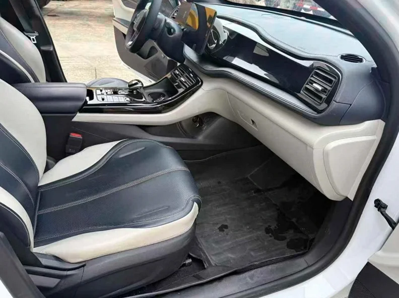 比亚迪秦 后面外观二