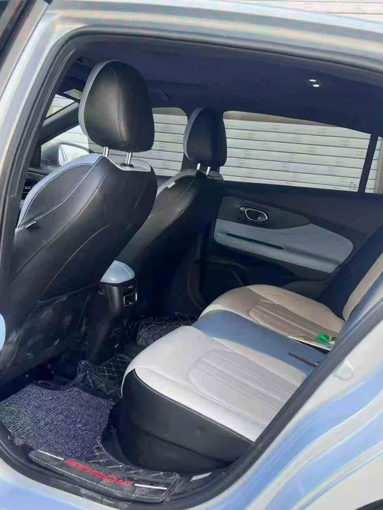 传祺影豹 后面外观二