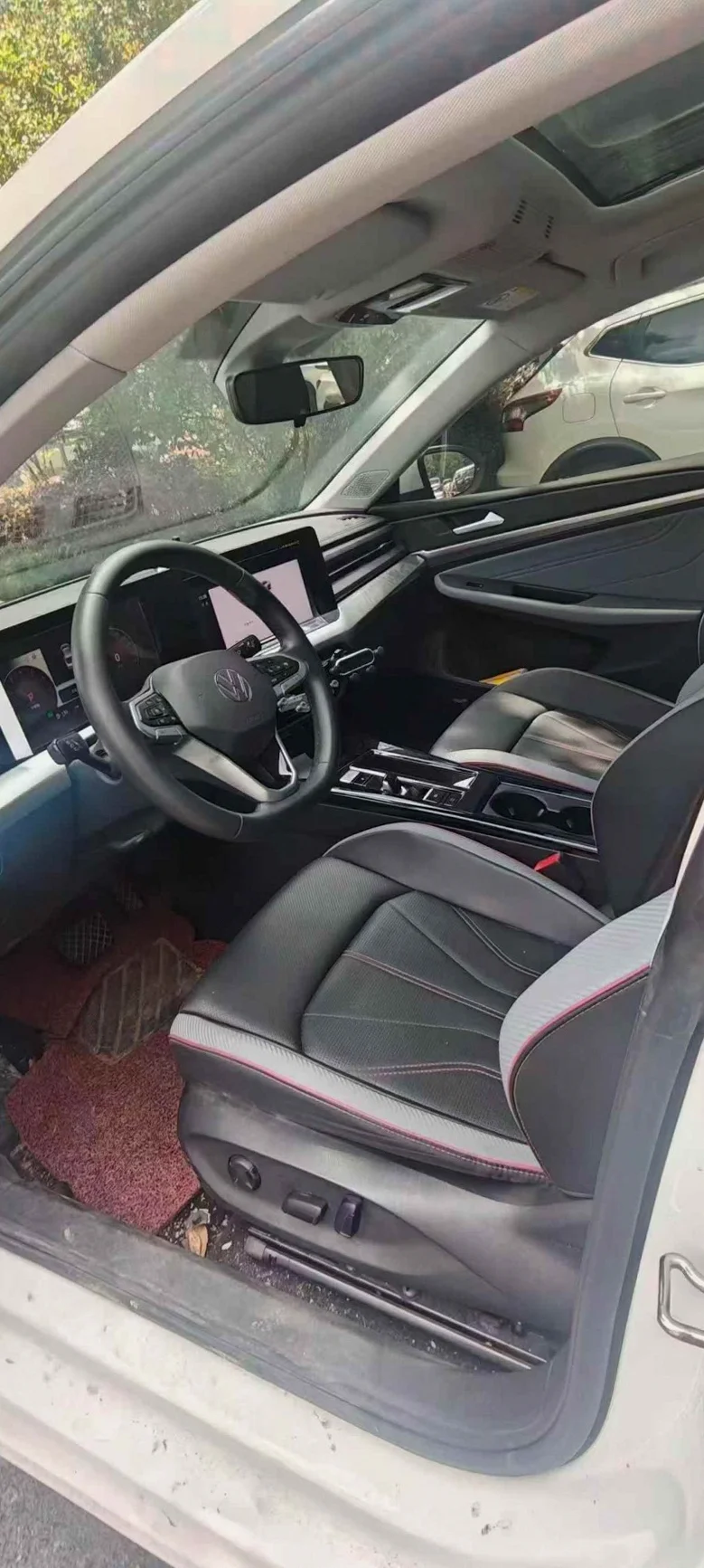 大众凌渡 后面外观一