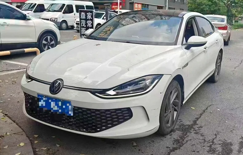 大众凌渡 正面外观三