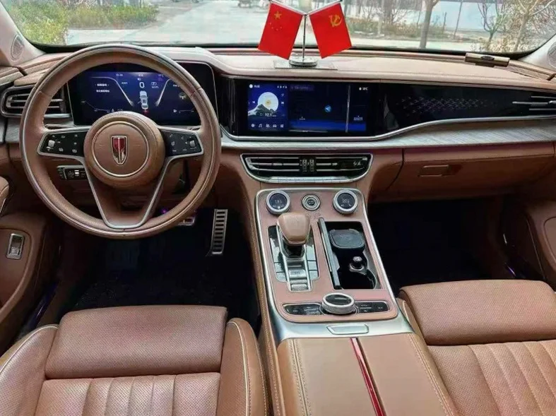 红旗H9 后面外观三