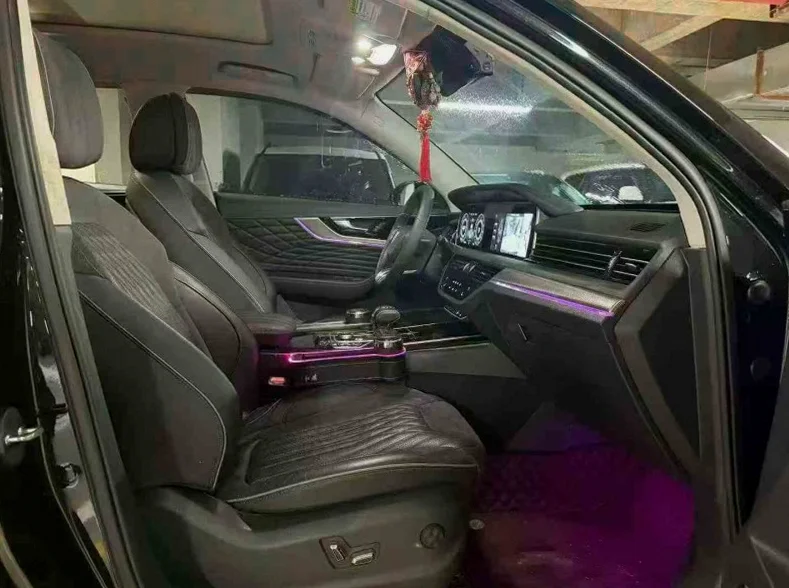 红旗HS5 后面外观二