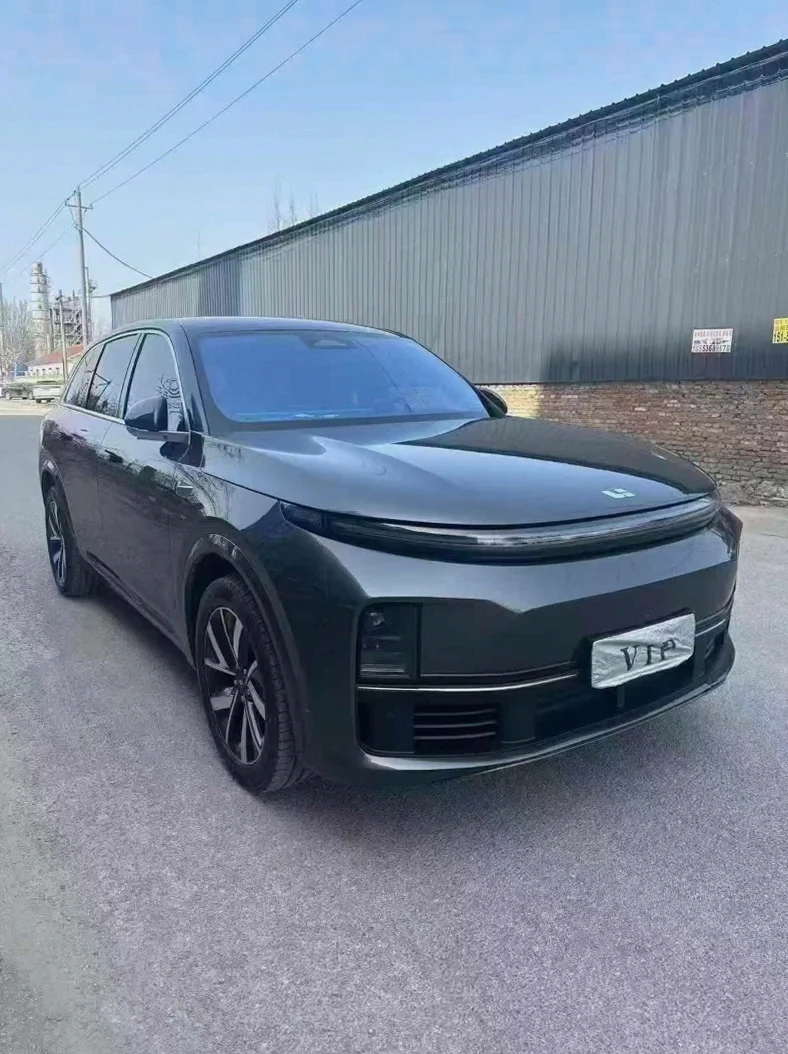 理想L7 正面外观二