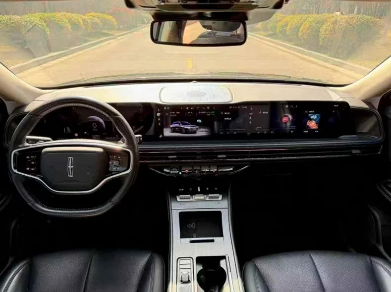 林肯冒险家 后面外观二