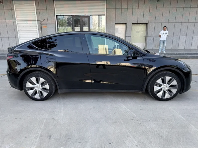 特斯拉MODEL 内饰后排