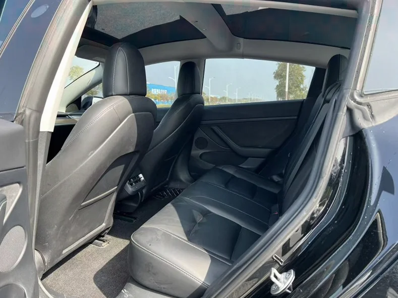 特斯拉MODEL 驾驶室