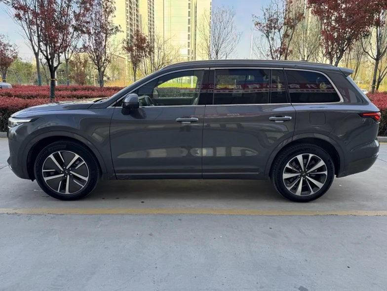 理想ONE 后面外观一