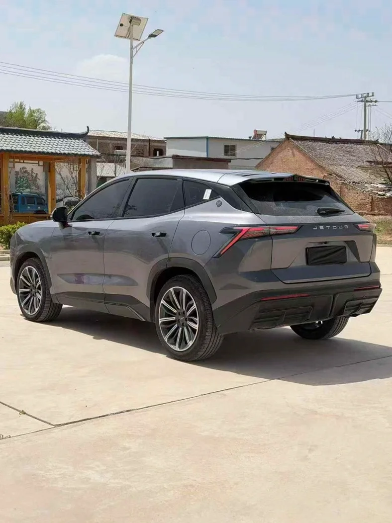 奇瑞捷途 后面外观三