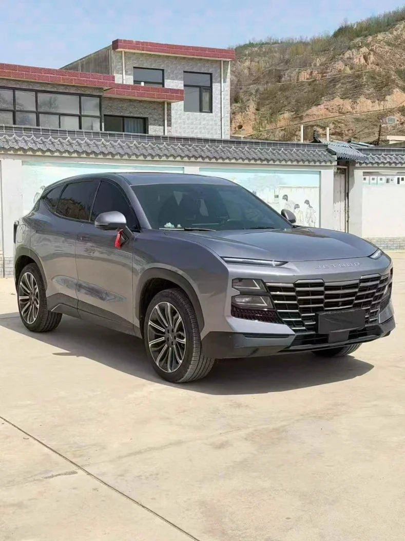 奇瑞捷途 正面外观三