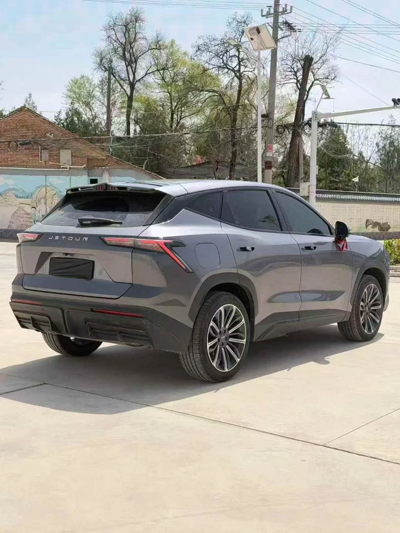 奇瑞捷途 内饰前排