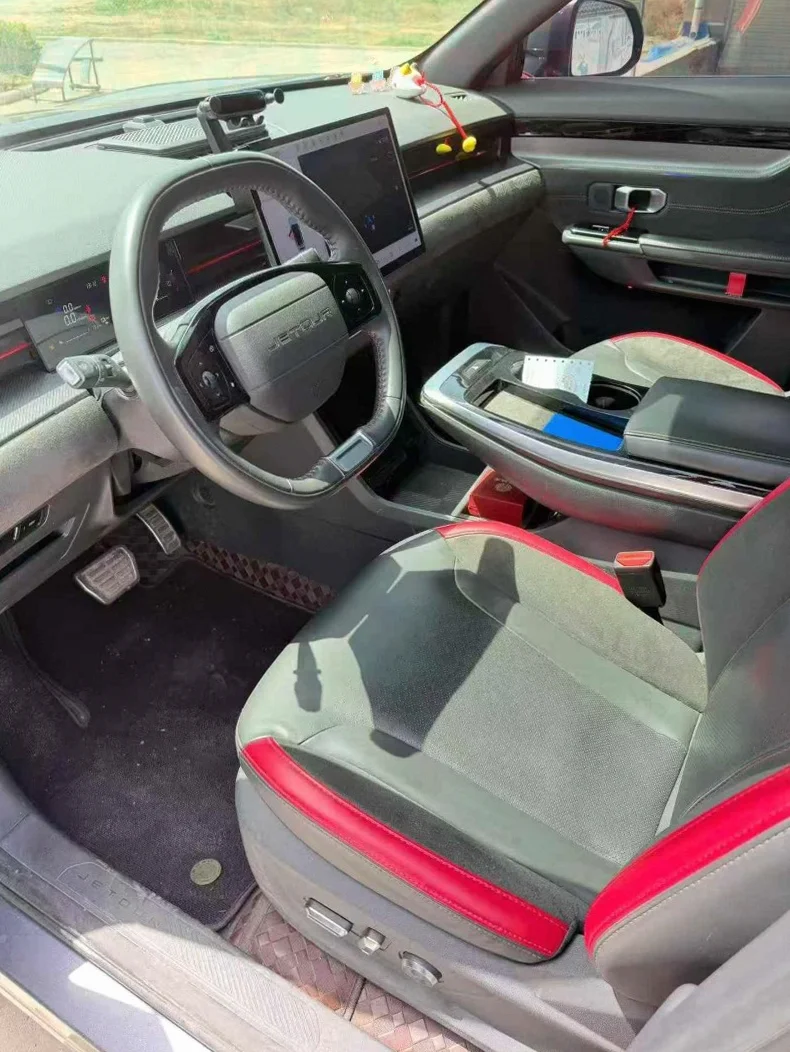 奇瑞捷途 后面外观一