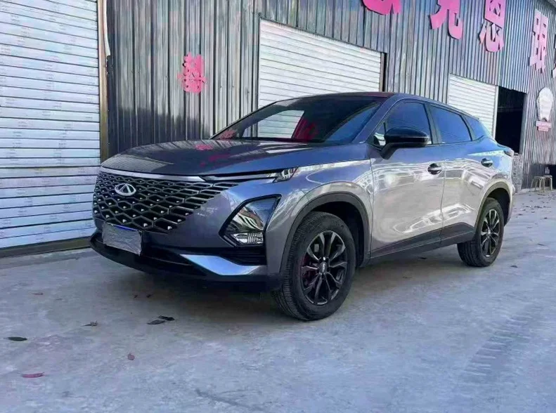 奇瑞欧萌达 正面外观二