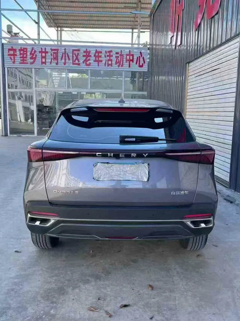 奇瑞欧萌达 驾驶室