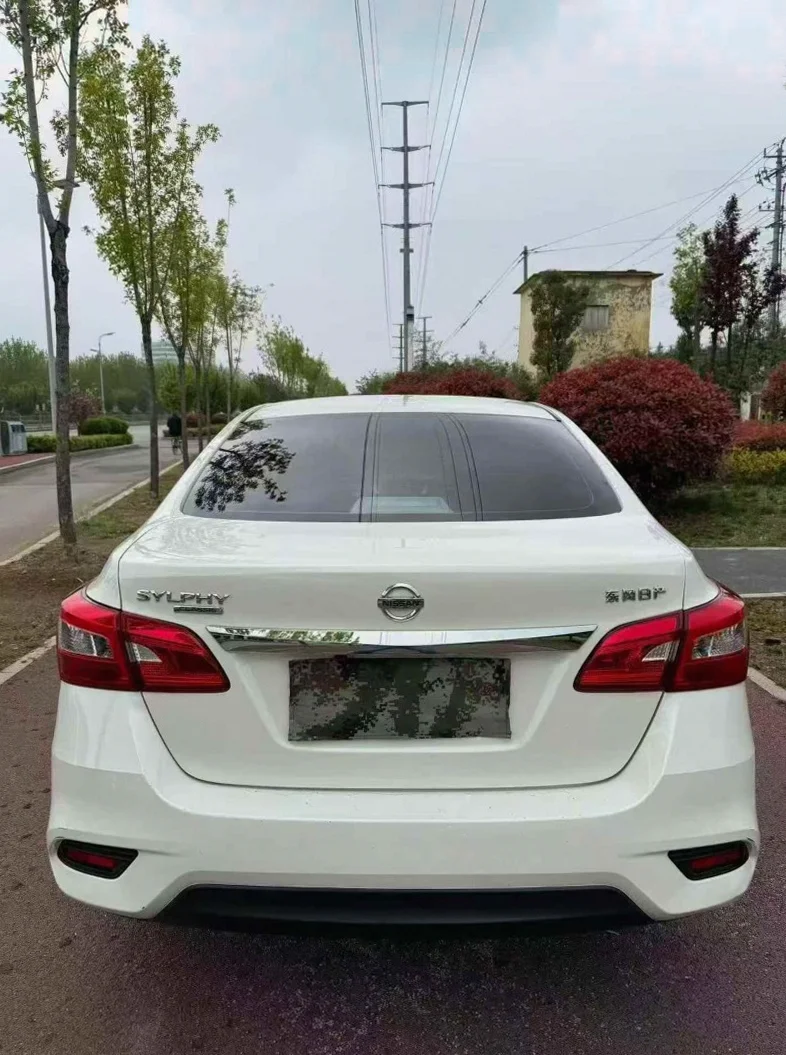 日产轩逸 驾驶室