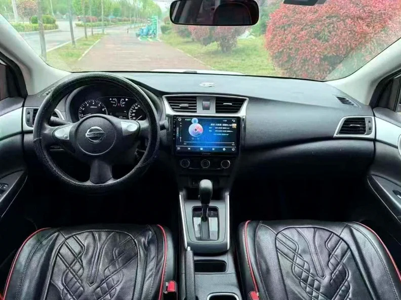 日产轩逸 后面外观三