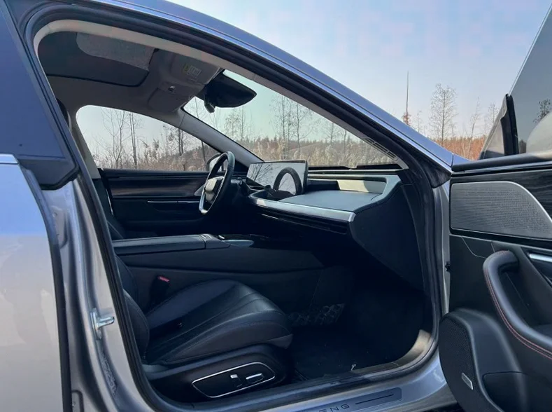 小鹏汽车p7 内饰后排