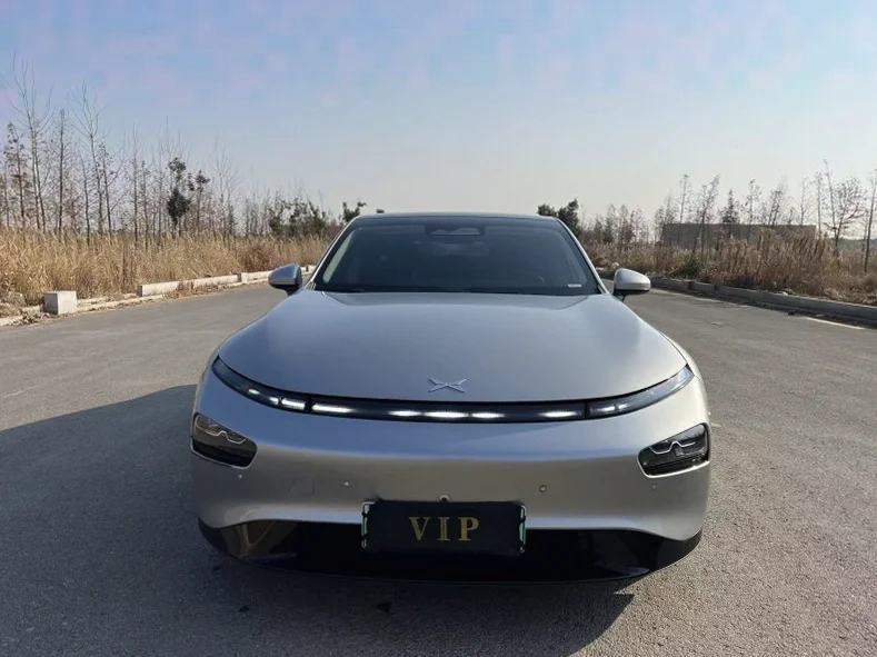 23年小鹏汽车P7 586公里长续航版