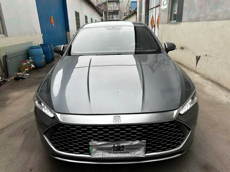 24年比亚迪秦PLUS油电混动