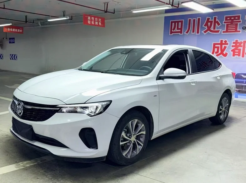 别克威朗 后面外观三