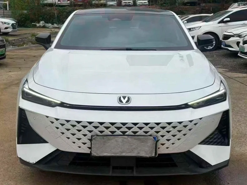 24年长安UNI-V 1.5T尊贵运动版顶配