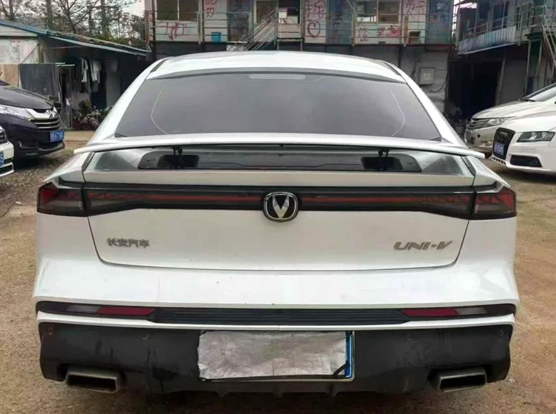 长安汽车UNI 内饰后排