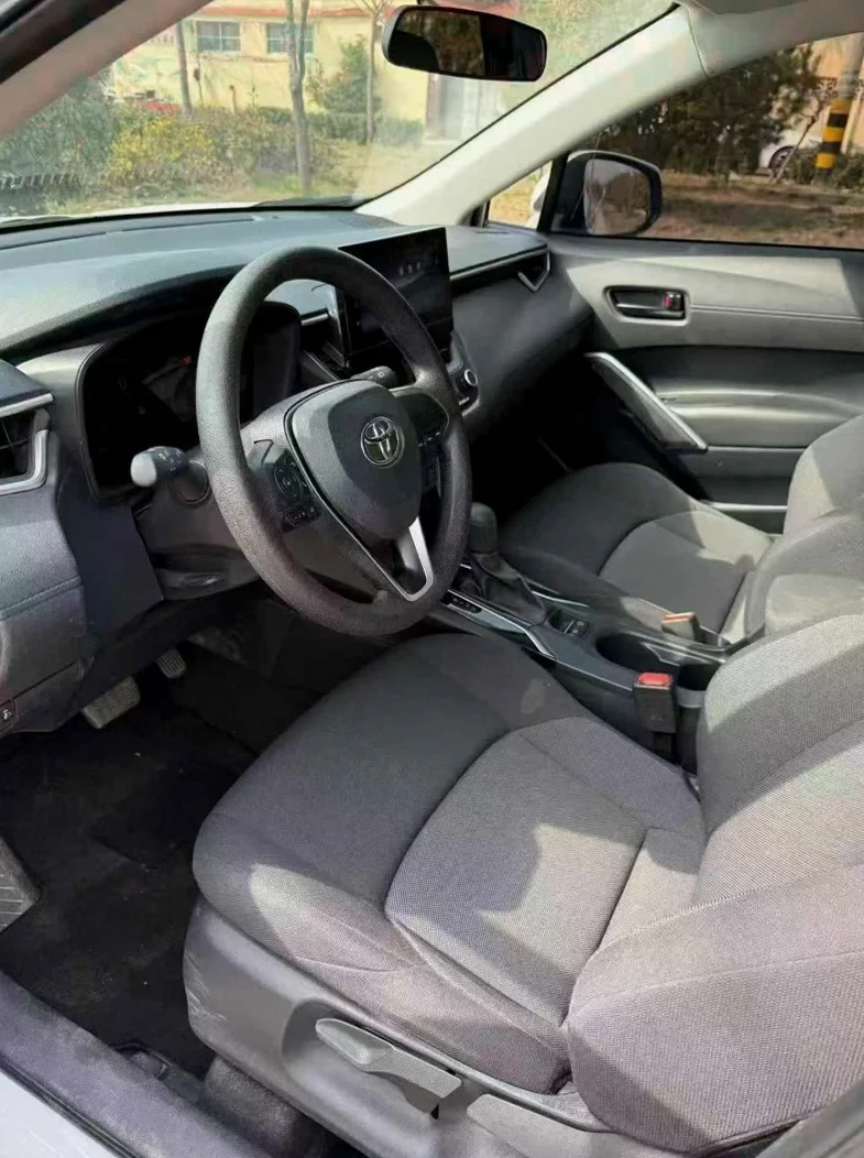 丰田锋兰达 后面外观三