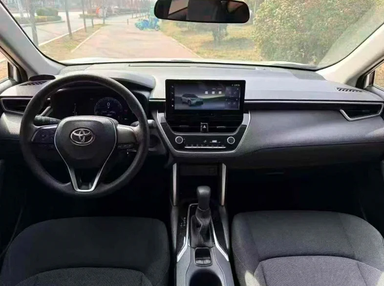 丰田锋兰达 后面外观一