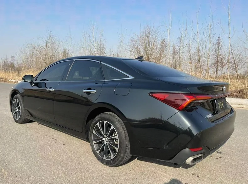 丰田亚洲龙 后面外观三