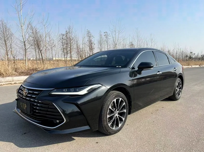 丰田亚洲龙 正面外观三