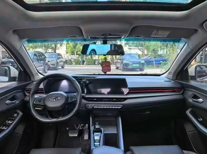 吉利缤瑞 正面外观三