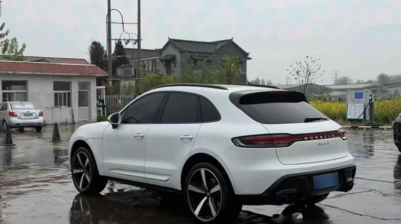 保时捷Macan 内饰后排