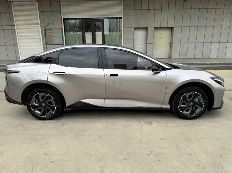 丰田BZ3Pro 后面外观一