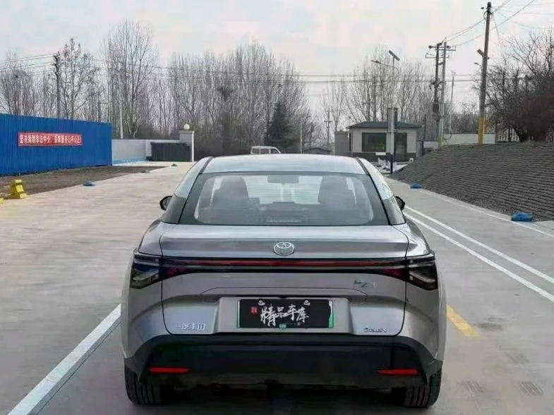 丰田BZ3Pro 驾驶室