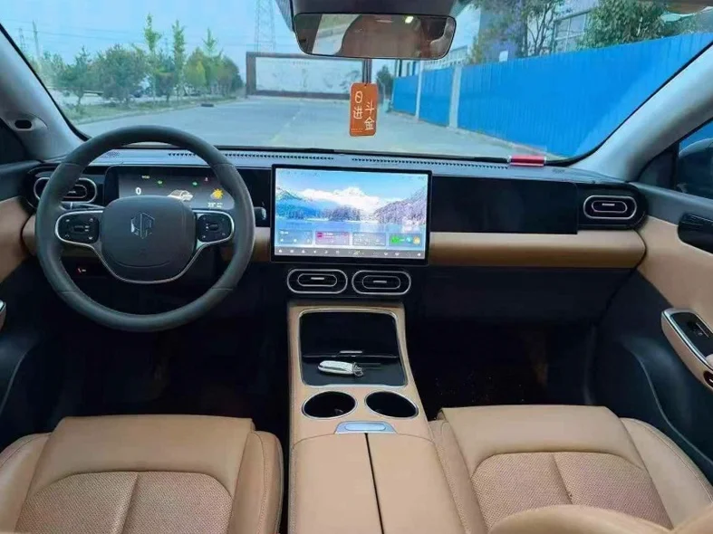 零跑汽车C01 正面外观三