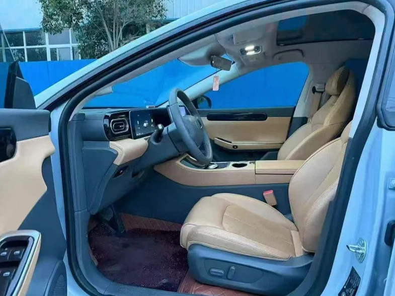 零跑汽车C01 后面外观二