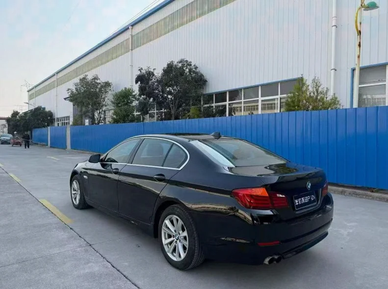 宝马5系 内饰后排