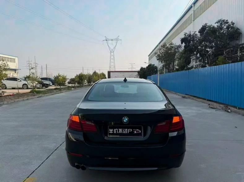 宝马5系 内饰前排