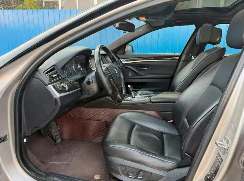 宝马5系 后面外观三