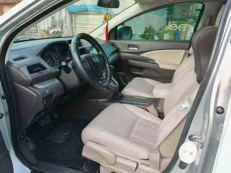 本田CRV 后面外观一