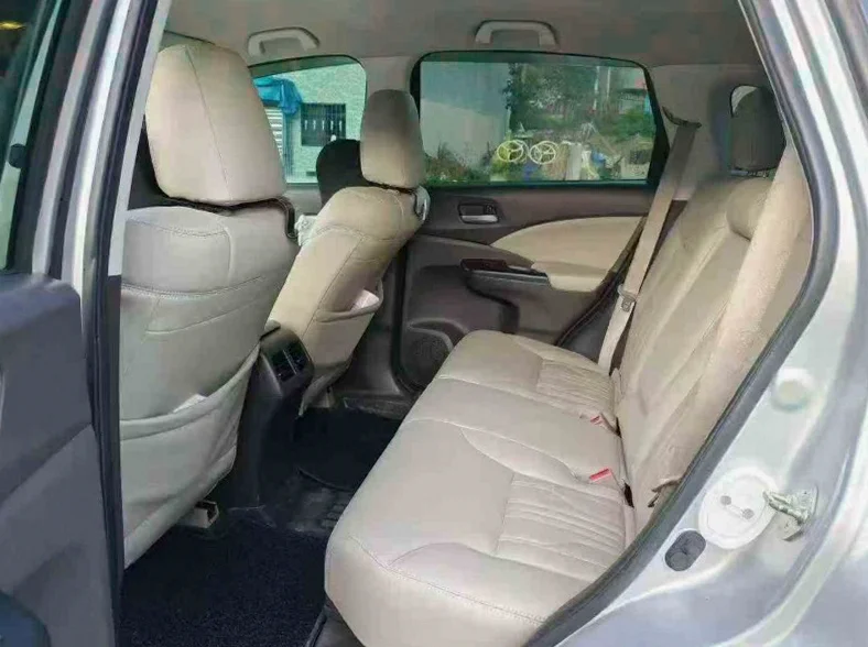 本田CRV 后面外观二