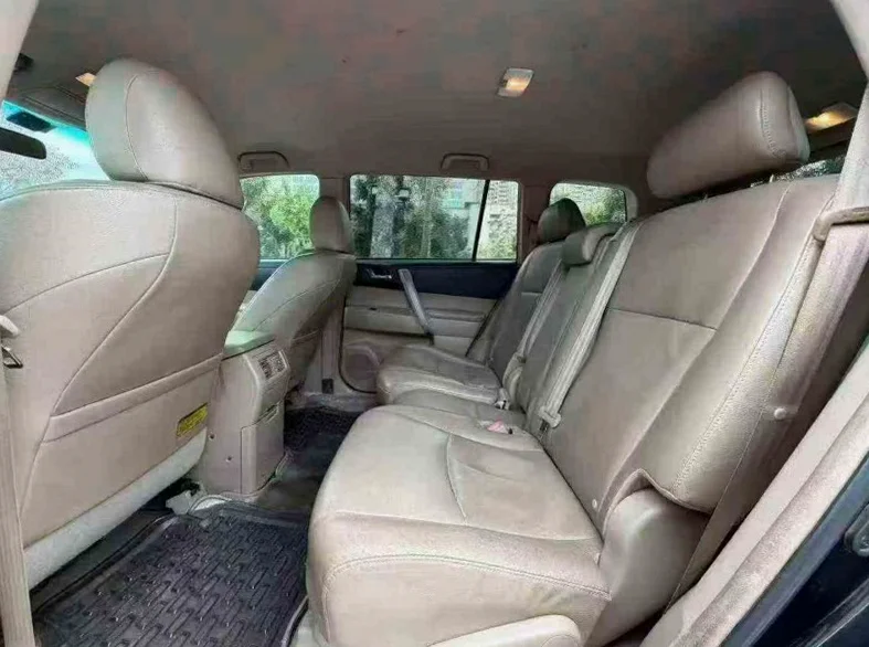 丰田汉兰达 后面外观二