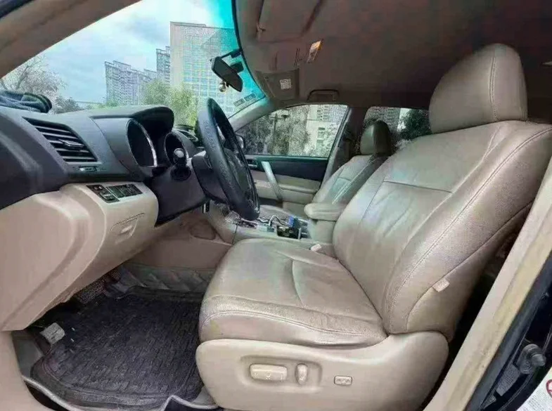 丰田汉兰达 后面外观三