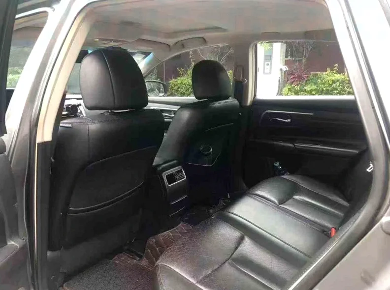 日产天籁 后面外观二