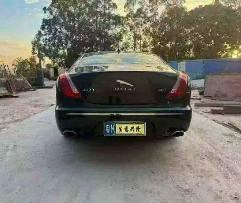 捷豹XJL 后面外观三