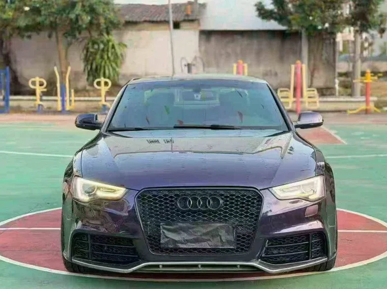 14年奥迪A5 2.0T两门四座运动轿跑