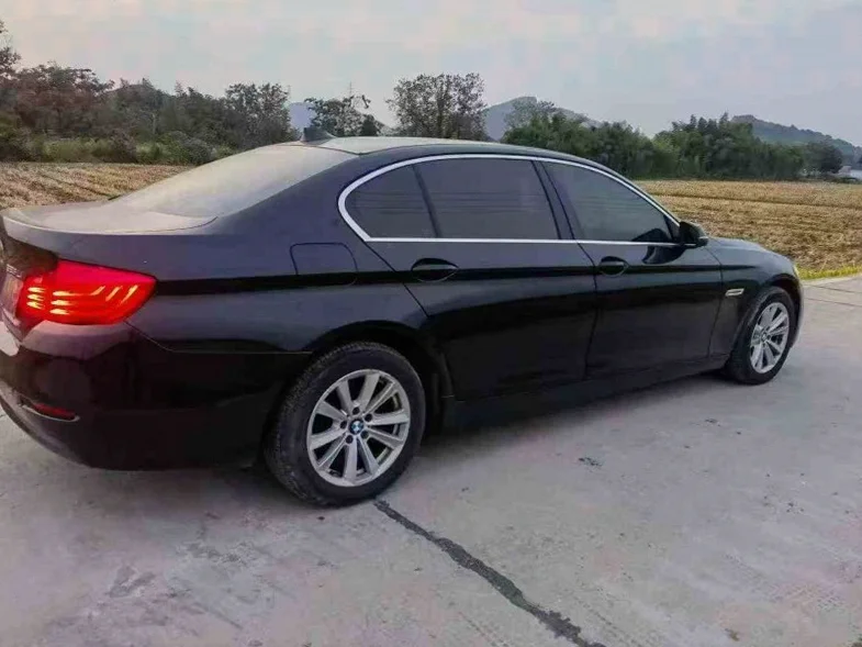 宝马5系 驾驶室